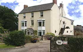 Dryslade Farm B&B,  Coleford